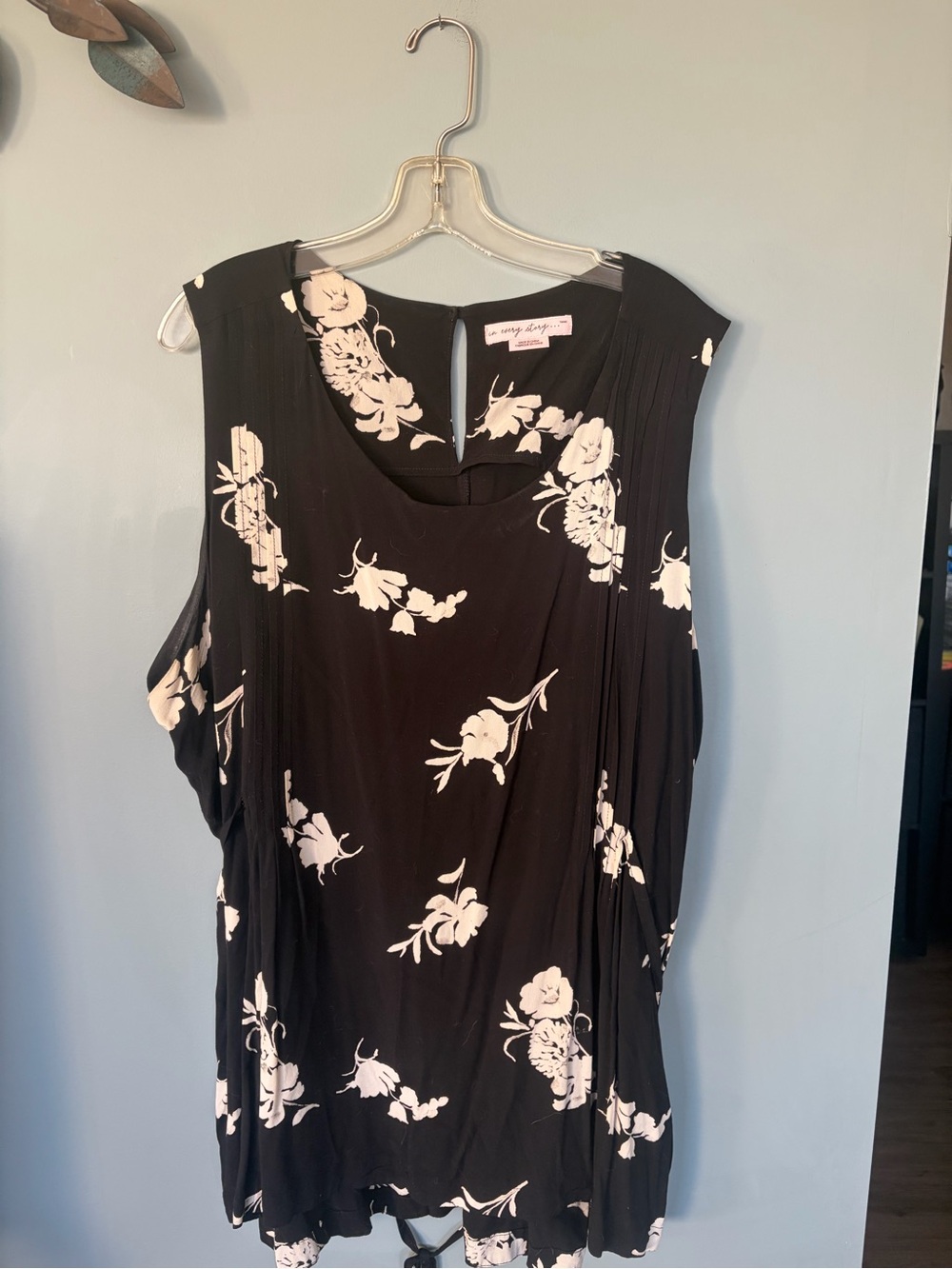 elevated elegance black floral tank top